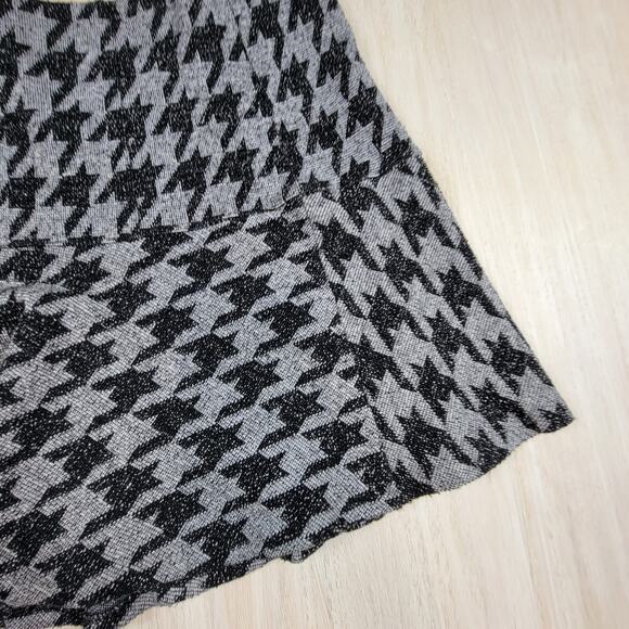 Theory Gray & Black Gida Houndstooth Check MIni Skirt Size 8 - Picture 2 of 10